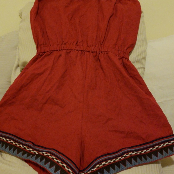 Romper - Picture 3 of 4